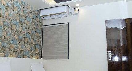 Hotel Ajinkyatara Room Type - Standard AC TWIN Bed