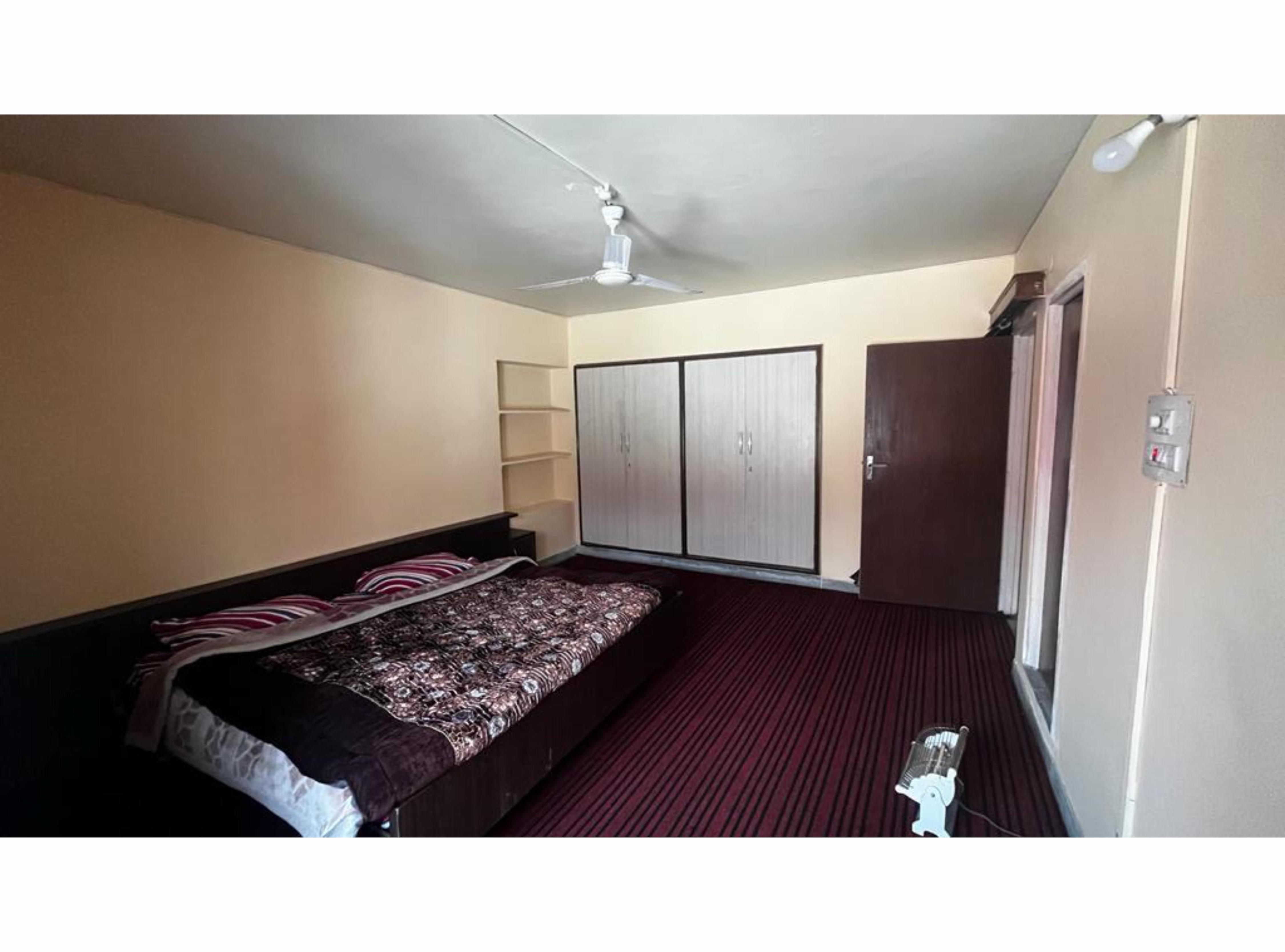 Cozy 4 BHK Apartment - Tap to explore photos
