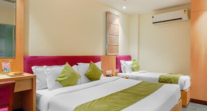 Hotel Dua Grand By Ajooni Hospitality - 5 Min Walk From Golden Temple Room Type - Superior Triple Bed Room Hotel Dua Grand By Ajooni Hospitality - 5 Min Walk From Golden Temple Room Type - Superior Triple Bed Room
