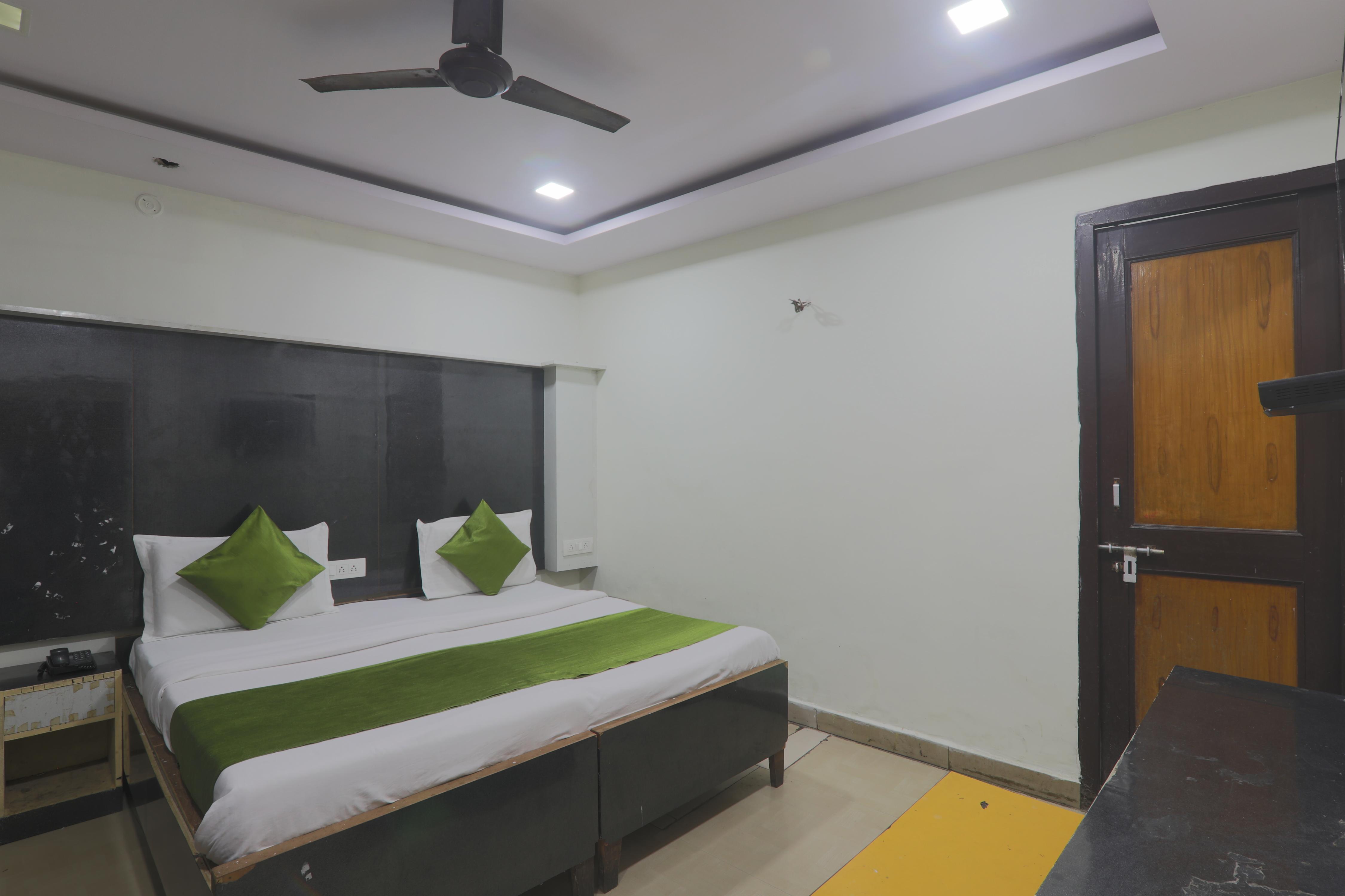 Hotel Dayal Room Type - Standard Double Non Ac Room