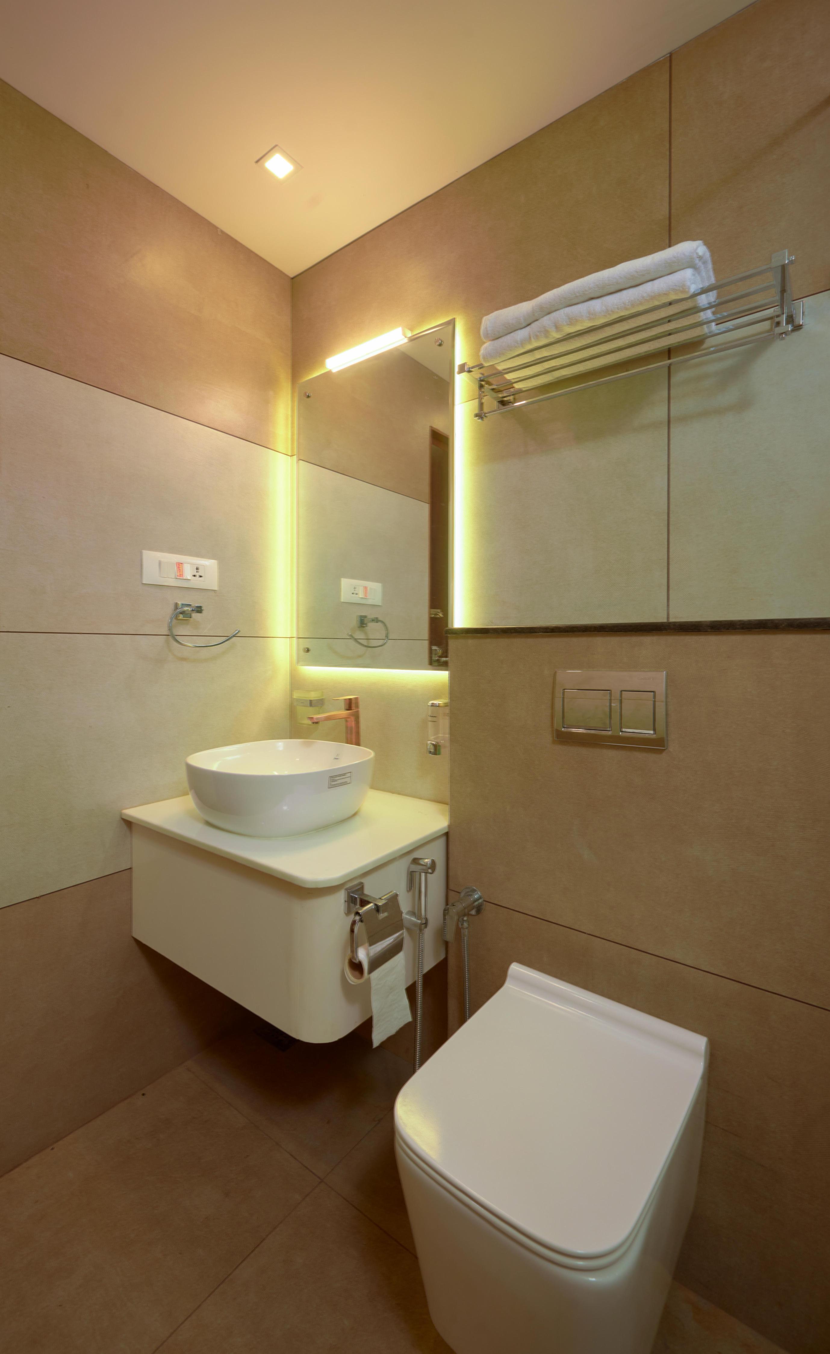 Pullockarans Lake House - Tap to explore photos