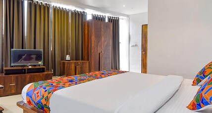 Hotel CODE Room Type - Premium Suit With Garden View