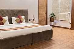 The Dream House BnB | Rooms & Caretaker