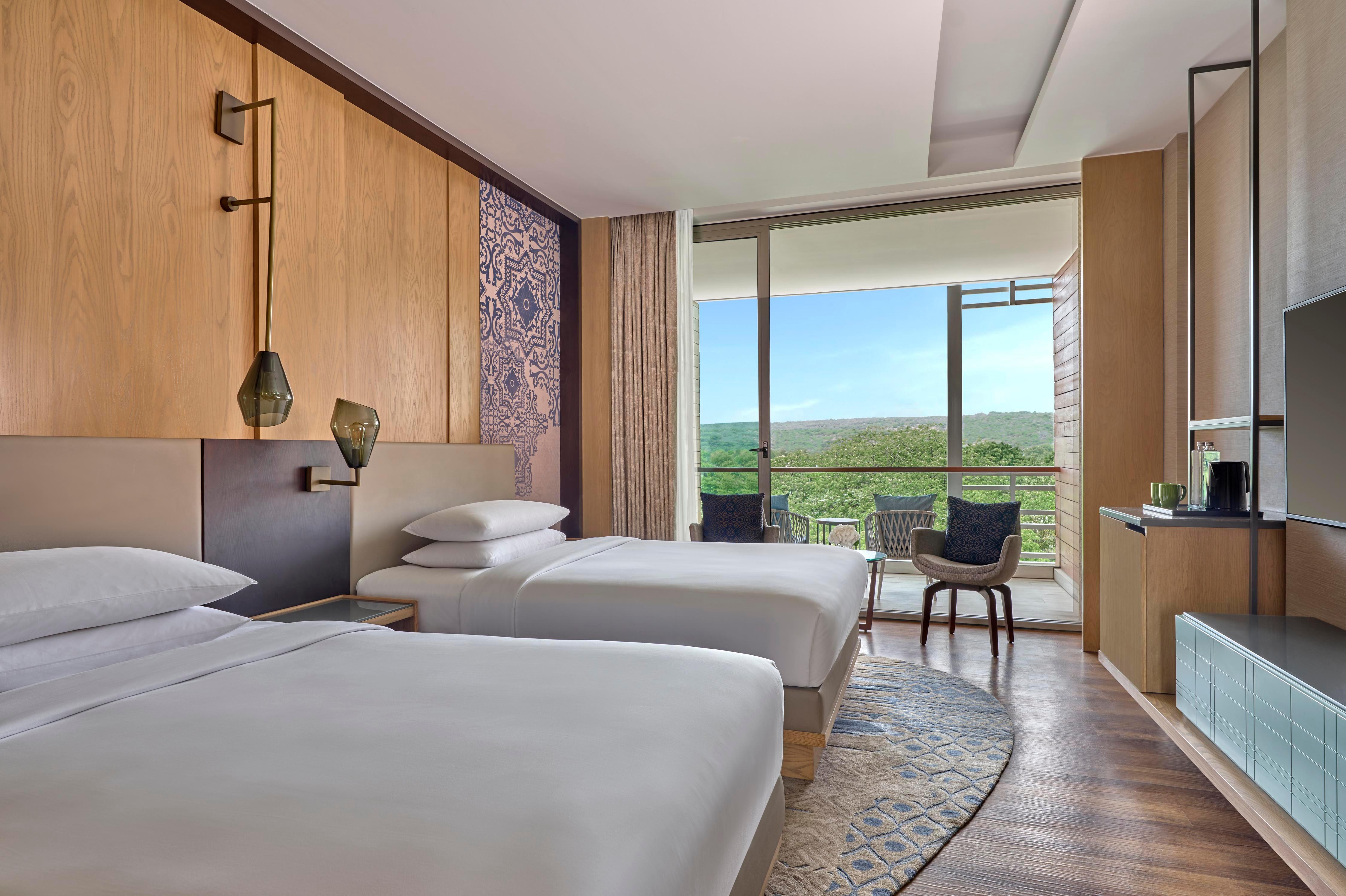 Aravali Marriott Resort & Spa, Delhi NCR Room Type - Deluxe Guest room, 1 Twin Bed, Pool View