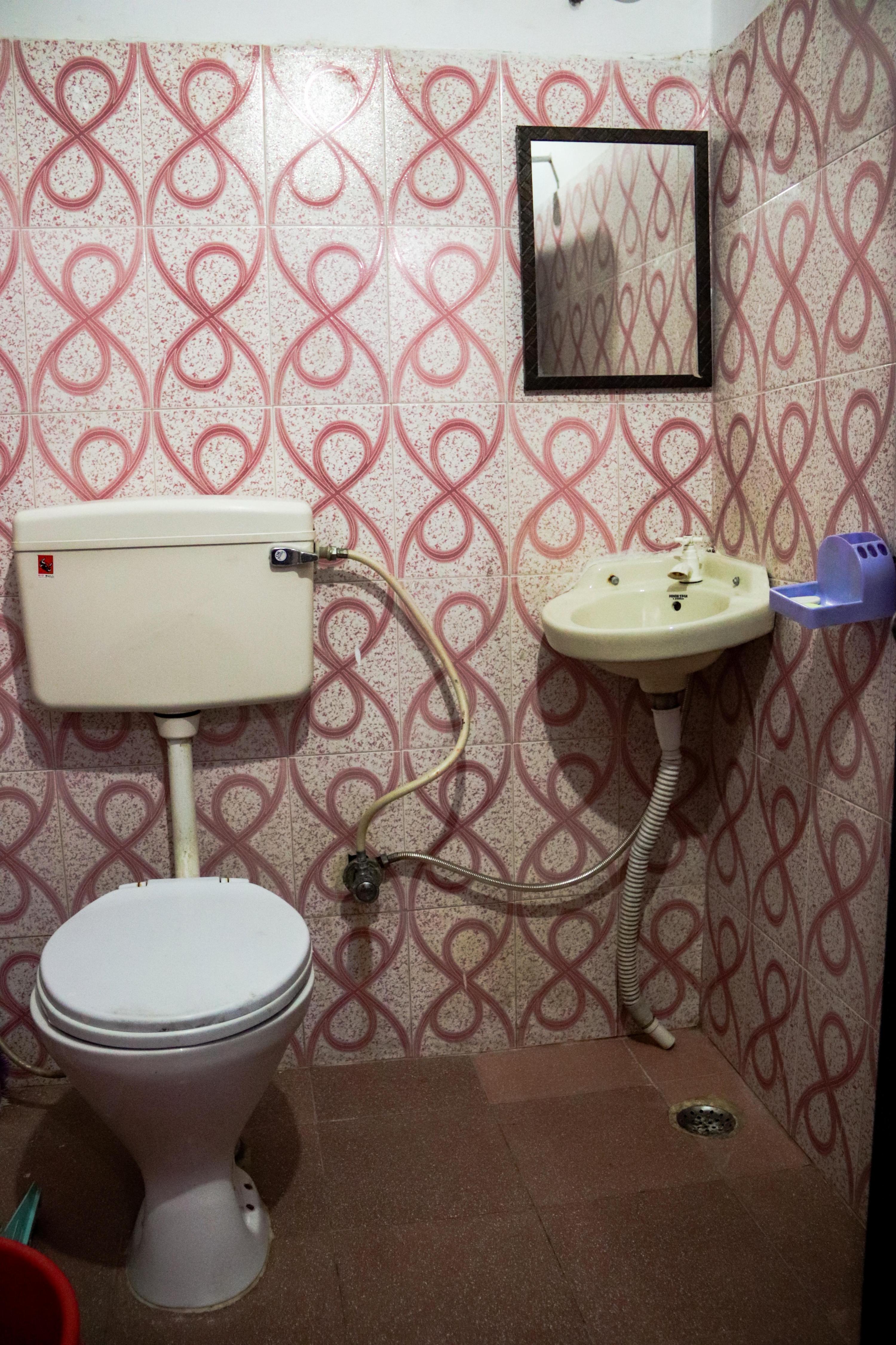 Yoga Anna Hostel | Rooms & Dorms - Tap to explore photos