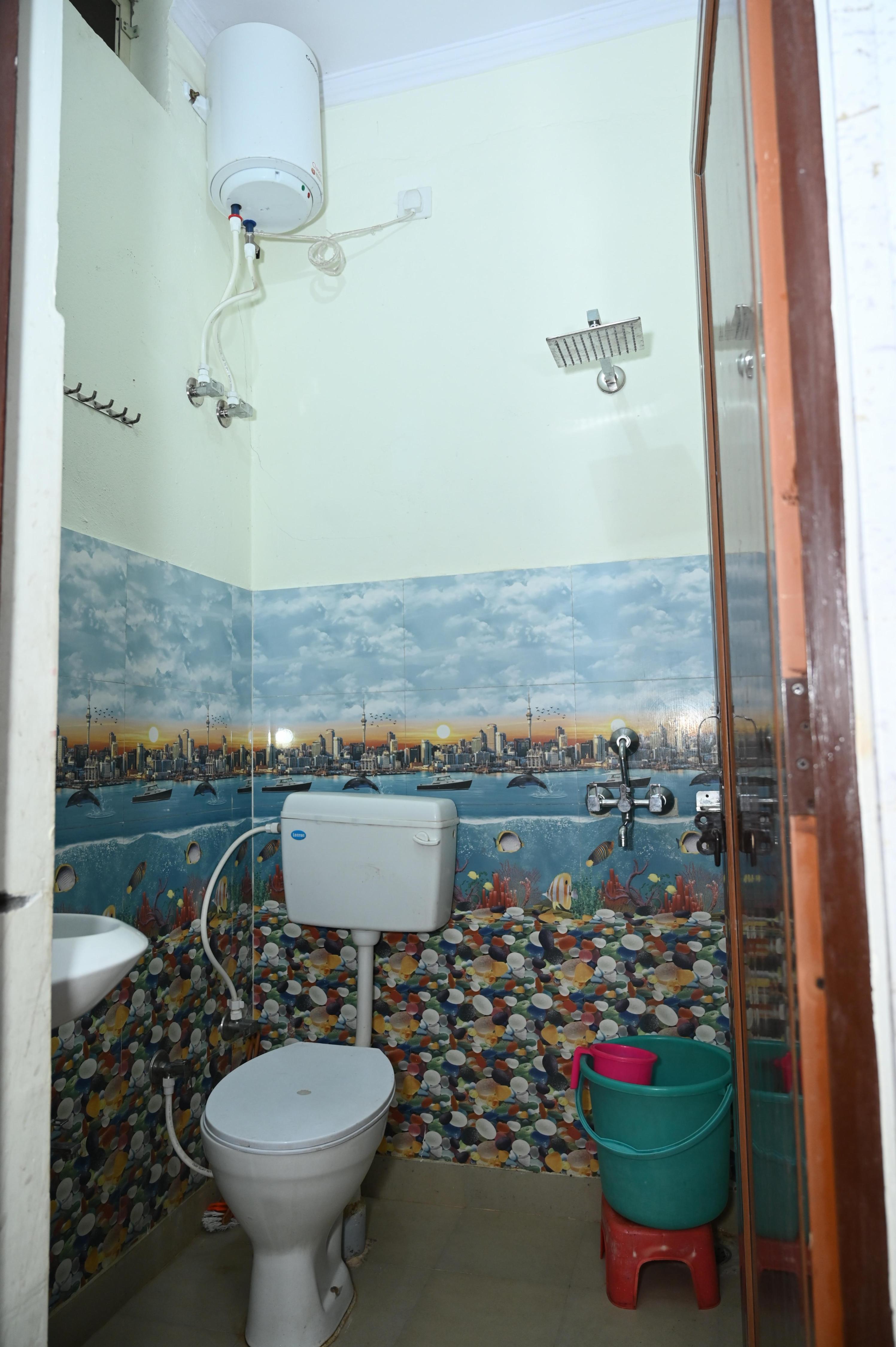 THE SAUKARI'S STAY - Tap to explore photos