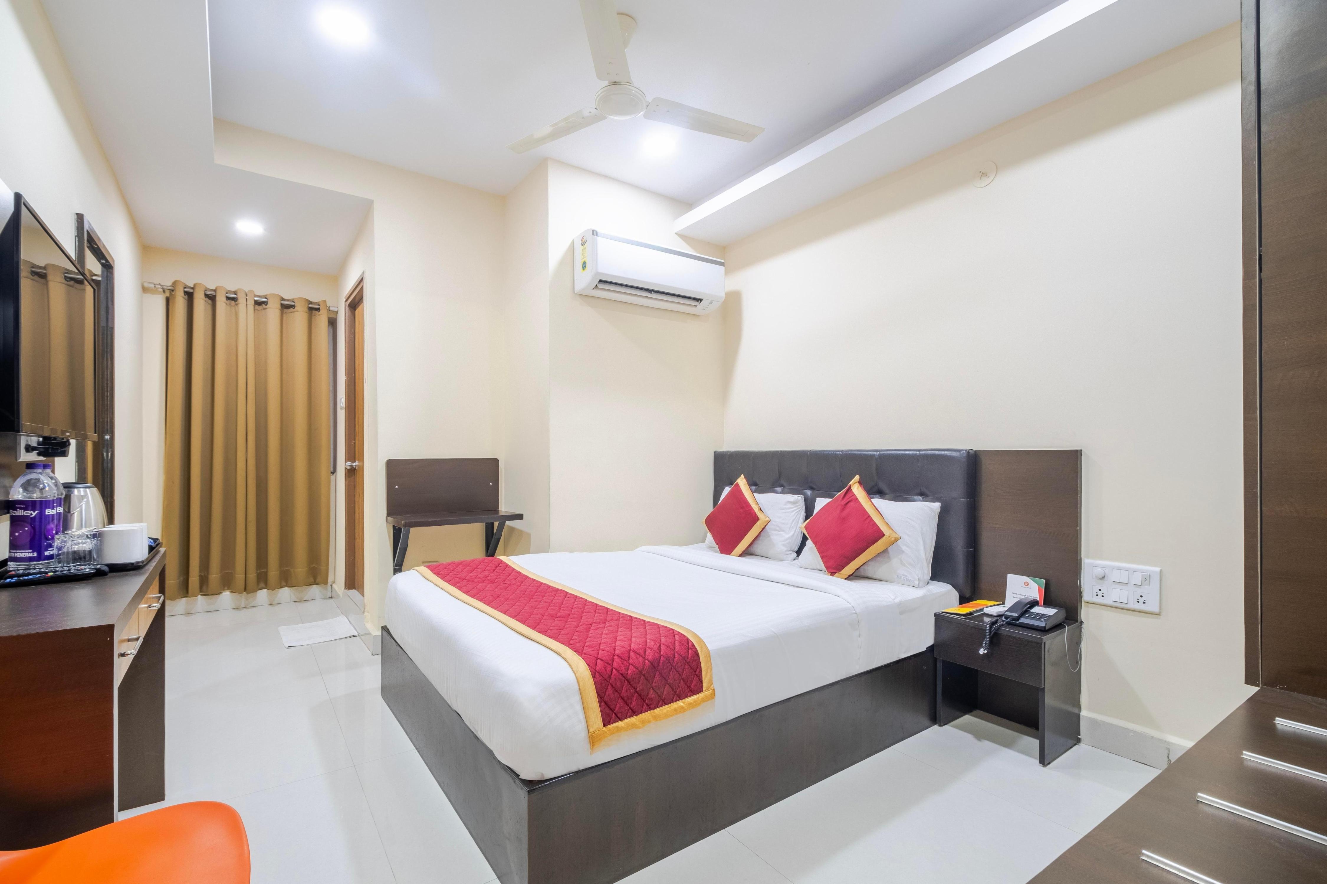 Lemonridge Hotels Kukatpally Room Type - Cozy Room