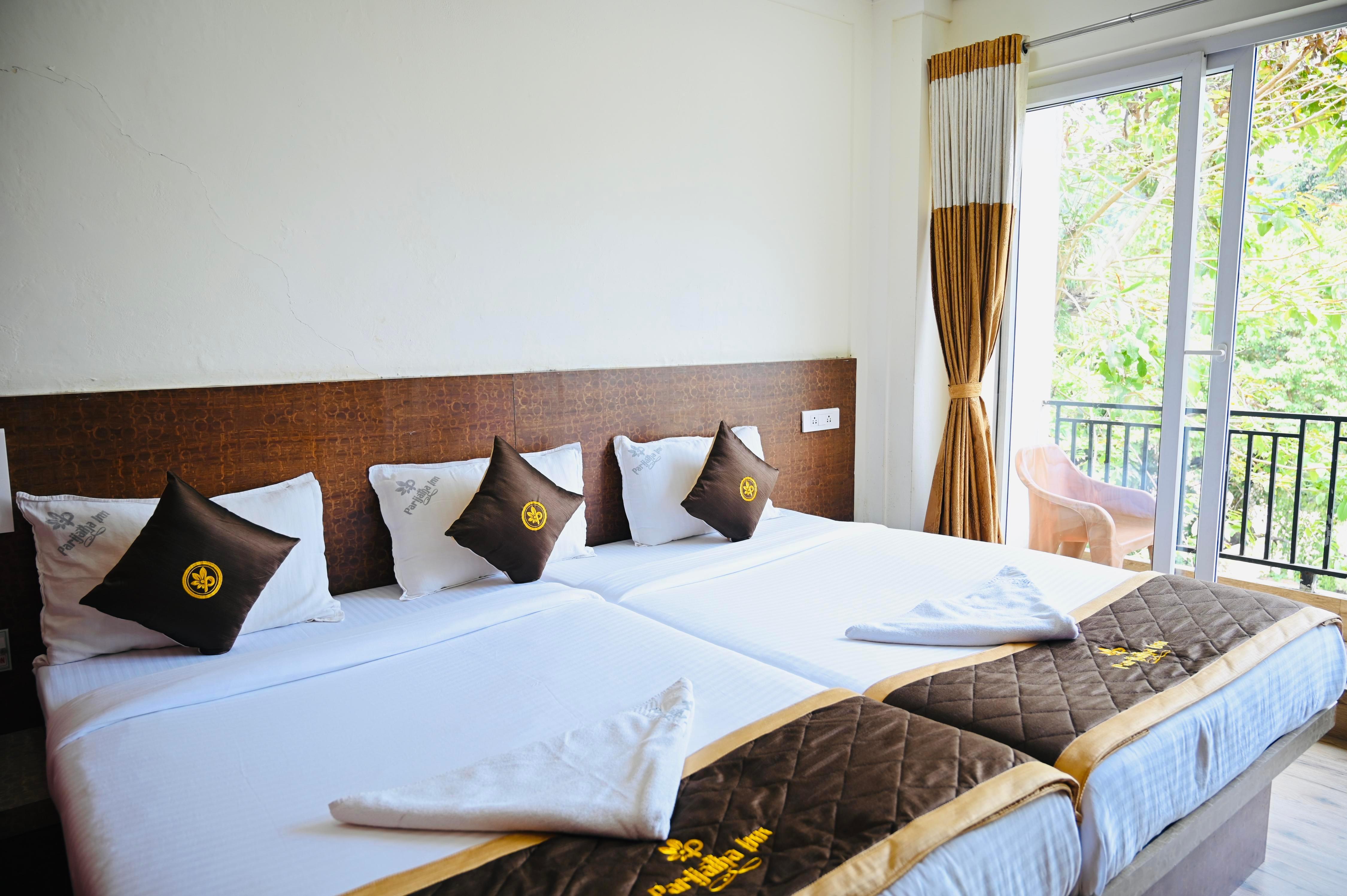 Hotel Parijatha Inn Room Type - 3 OCCUPANCY AC With Balcony