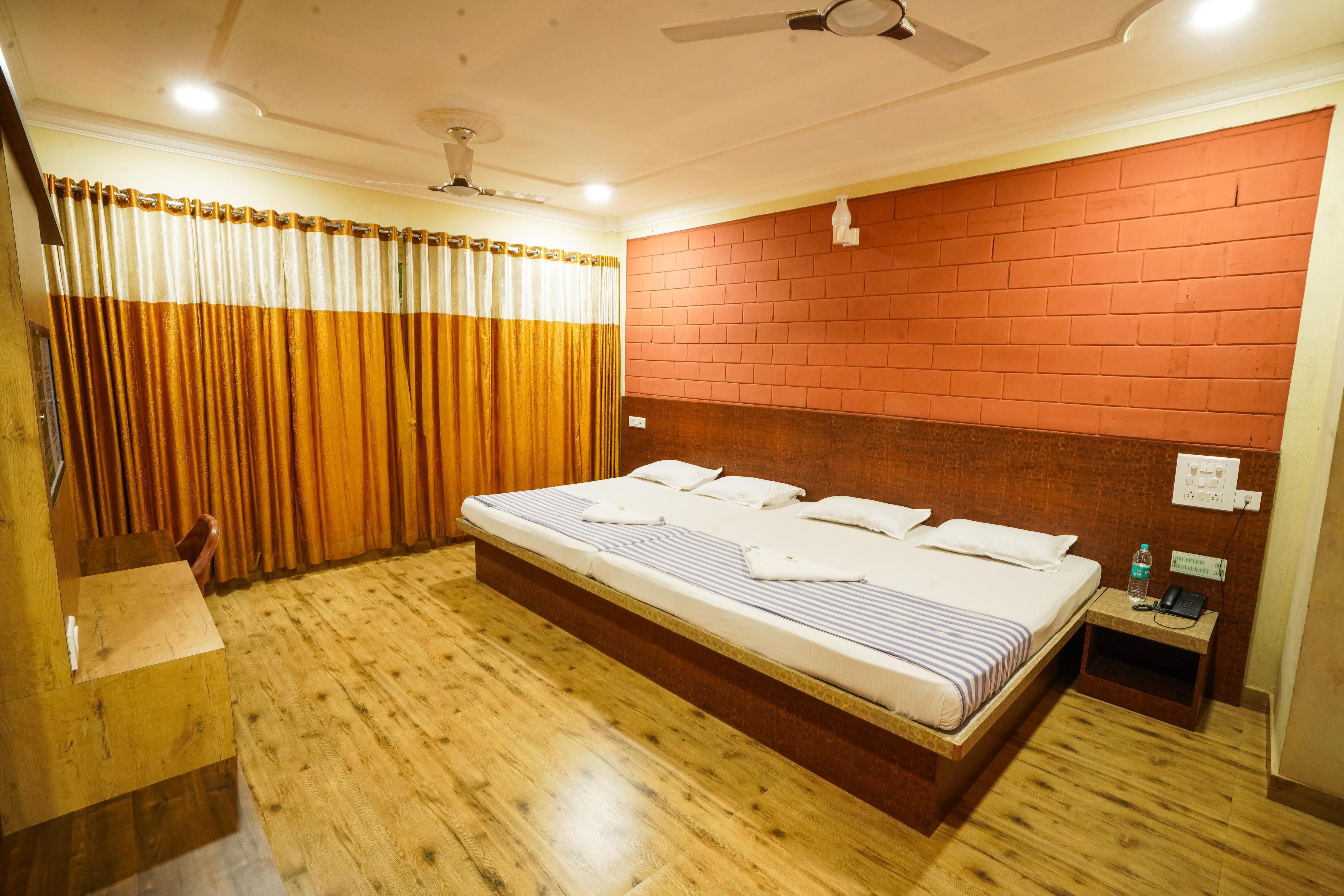 Hotel Parijatha Inn Room Type - 4 OCCUPANCY NON AC With Balcony