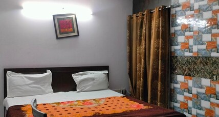 Hotel White Palace Nizamuddin Room Type - Deluxe Room With Fan