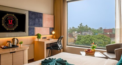 Sandoz Pribson - 1 km from Golden Temple | Free Temple Drop Available Room Type - Deluxe Room Sandoz Pribson - 1 km from Golden Temple | Free Temple Drop Available Room Type - Deluxe Room