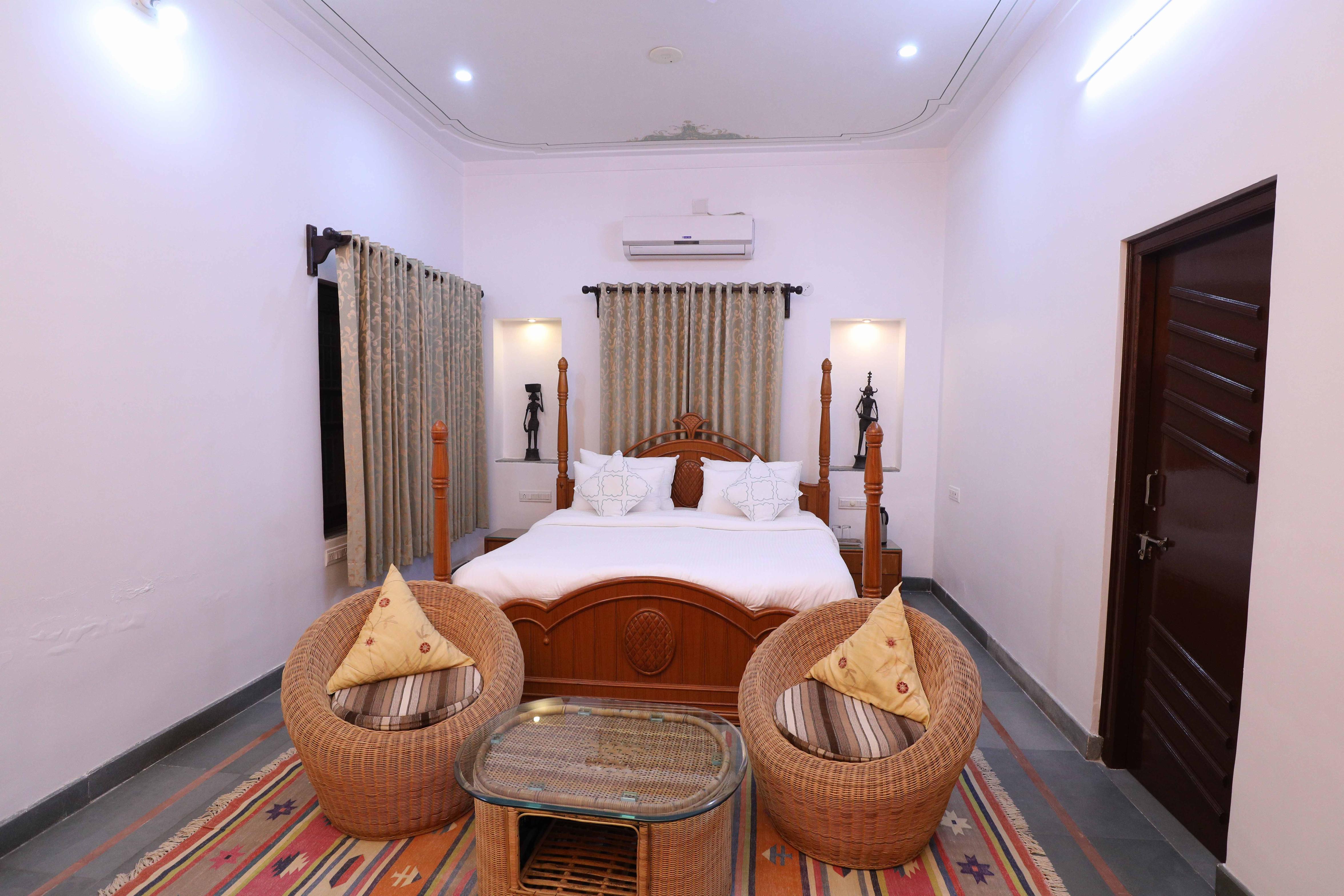 Karni Villa - Tap to explore photos
