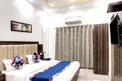 Hotel Emporio DX Paharganj New Delhi