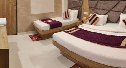 Hotel Sunshine Room Type - TRIPLE BED AC ROOM