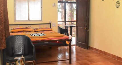 Makrand, Room Type - Deluxe Room