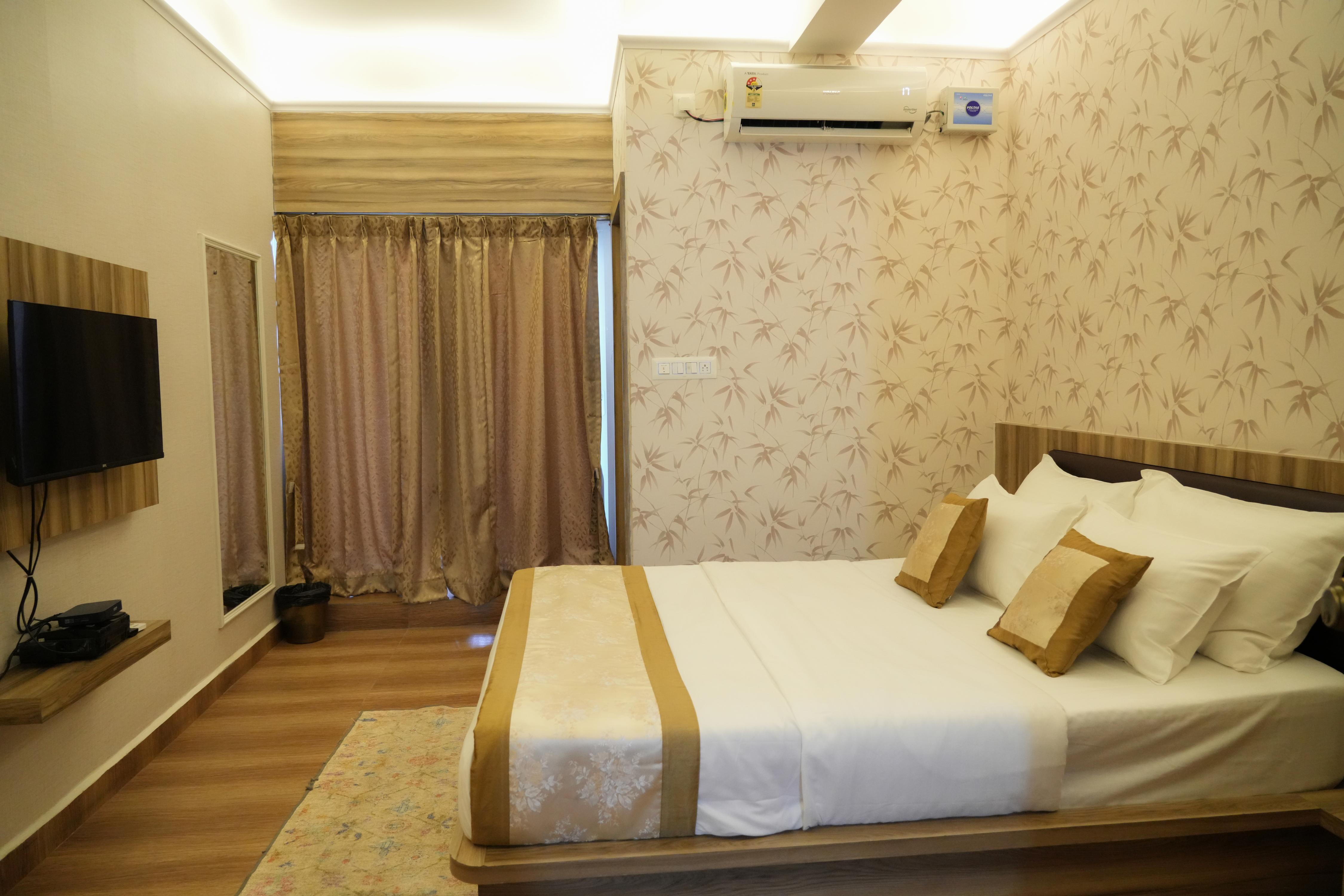 VILASINI INN Room Type - Deluxe AC Room