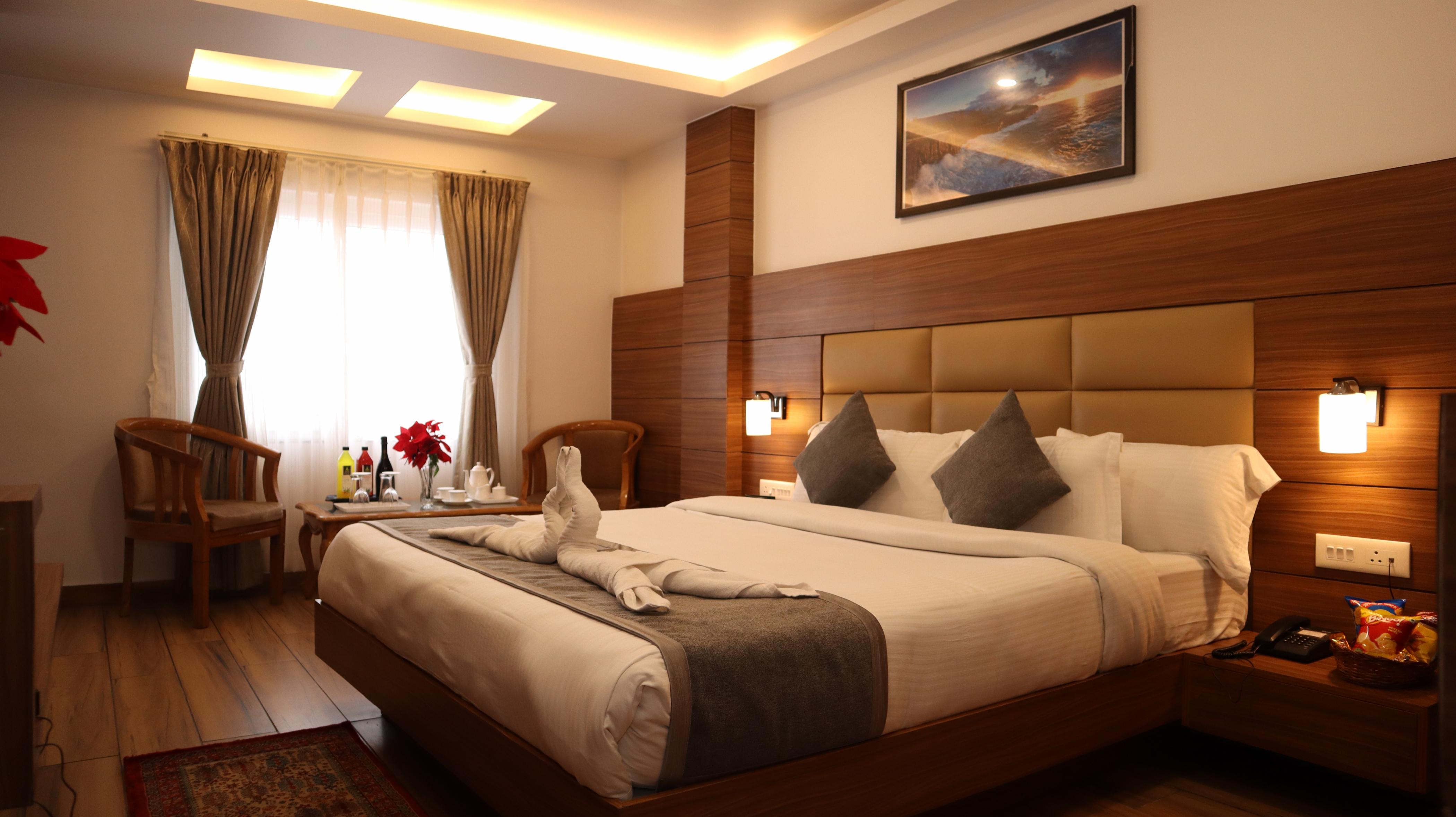 Hotel Bella Vista 5 Min from Mall Road - Tap to explore photos