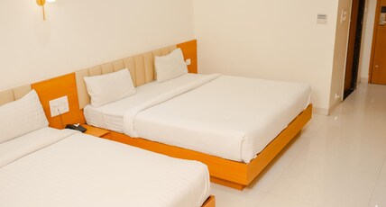 Hotel Mann Holiday Resorts Room Type - Super Deluxe Family AC Hotel Mann Holiday Resorts Room Type - Super Deluxe Family AC