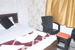 RK HOTEL ROOMS