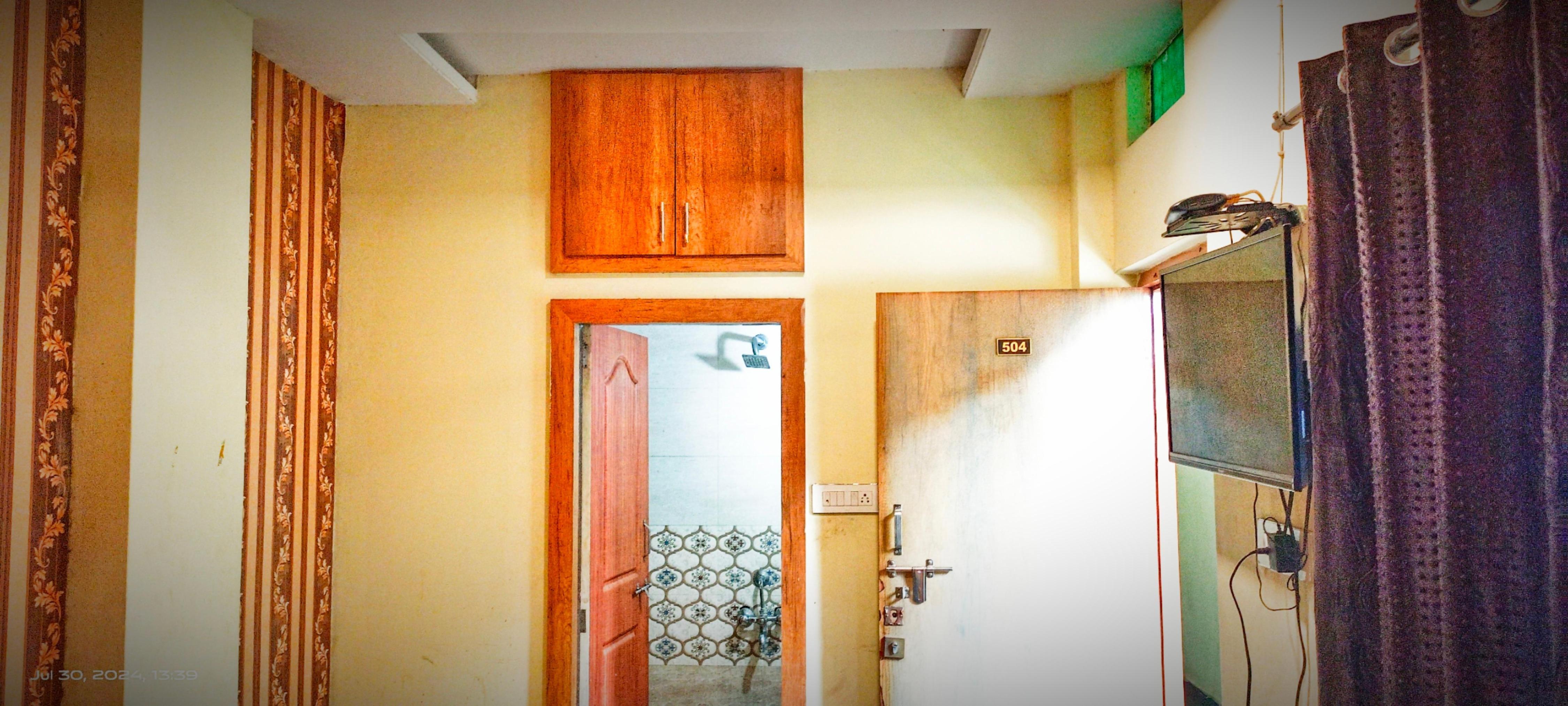 Hotel Laxmi Villa, Udaipur - Tap to explore photos