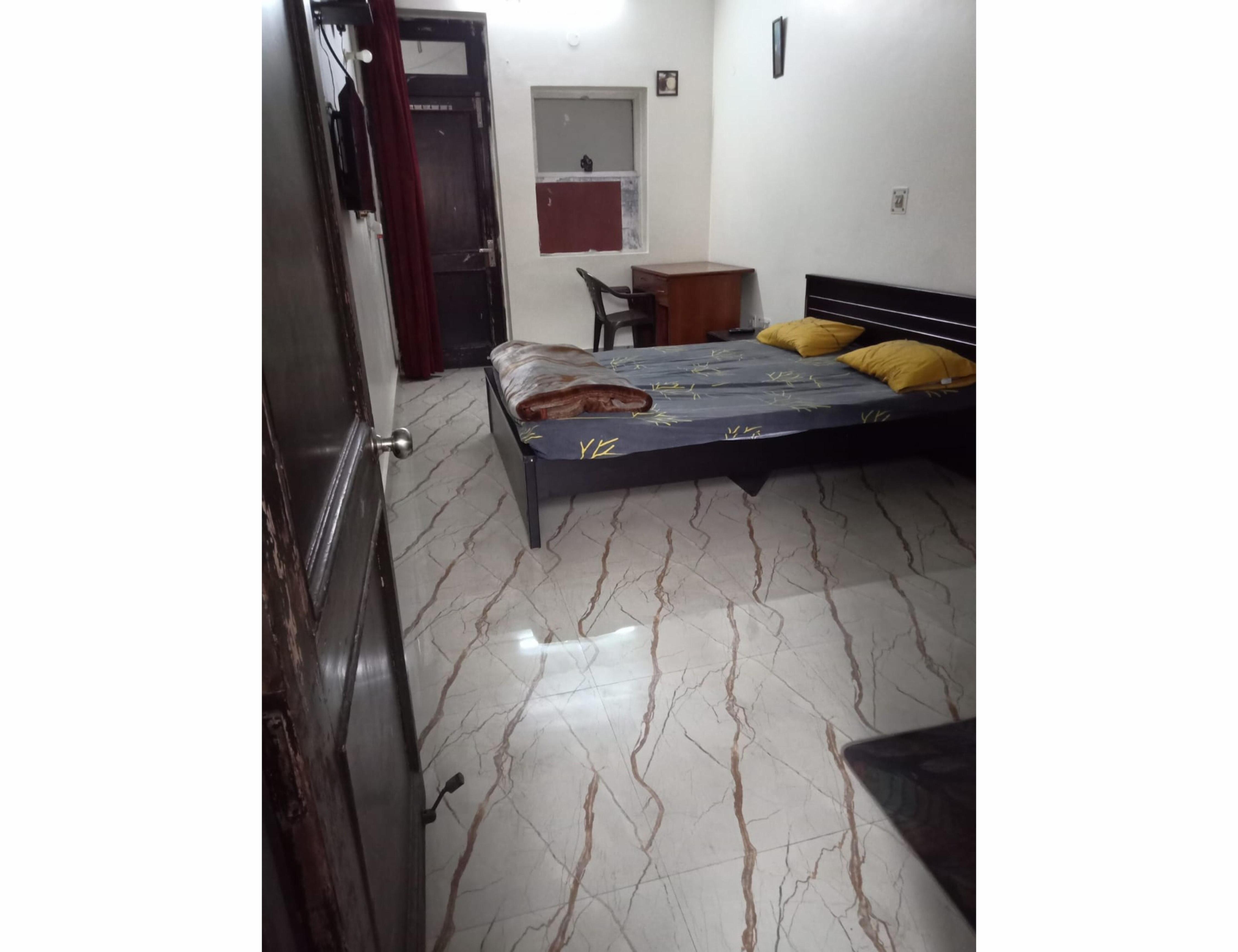Comfy independent A/c room with 3 free meals - Tap to explore photos