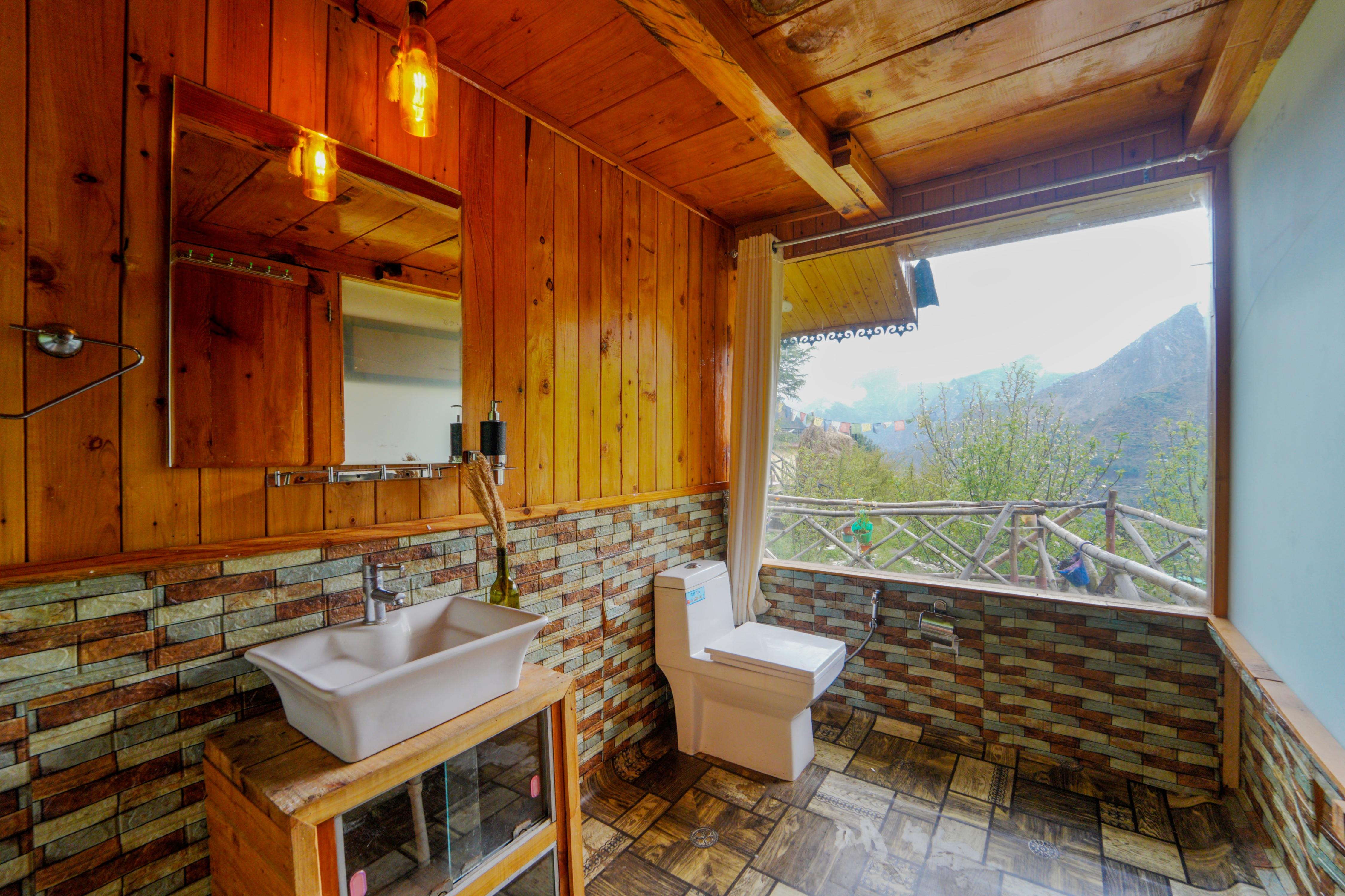 Himalayan Abode Tree House - Tap to explore photos