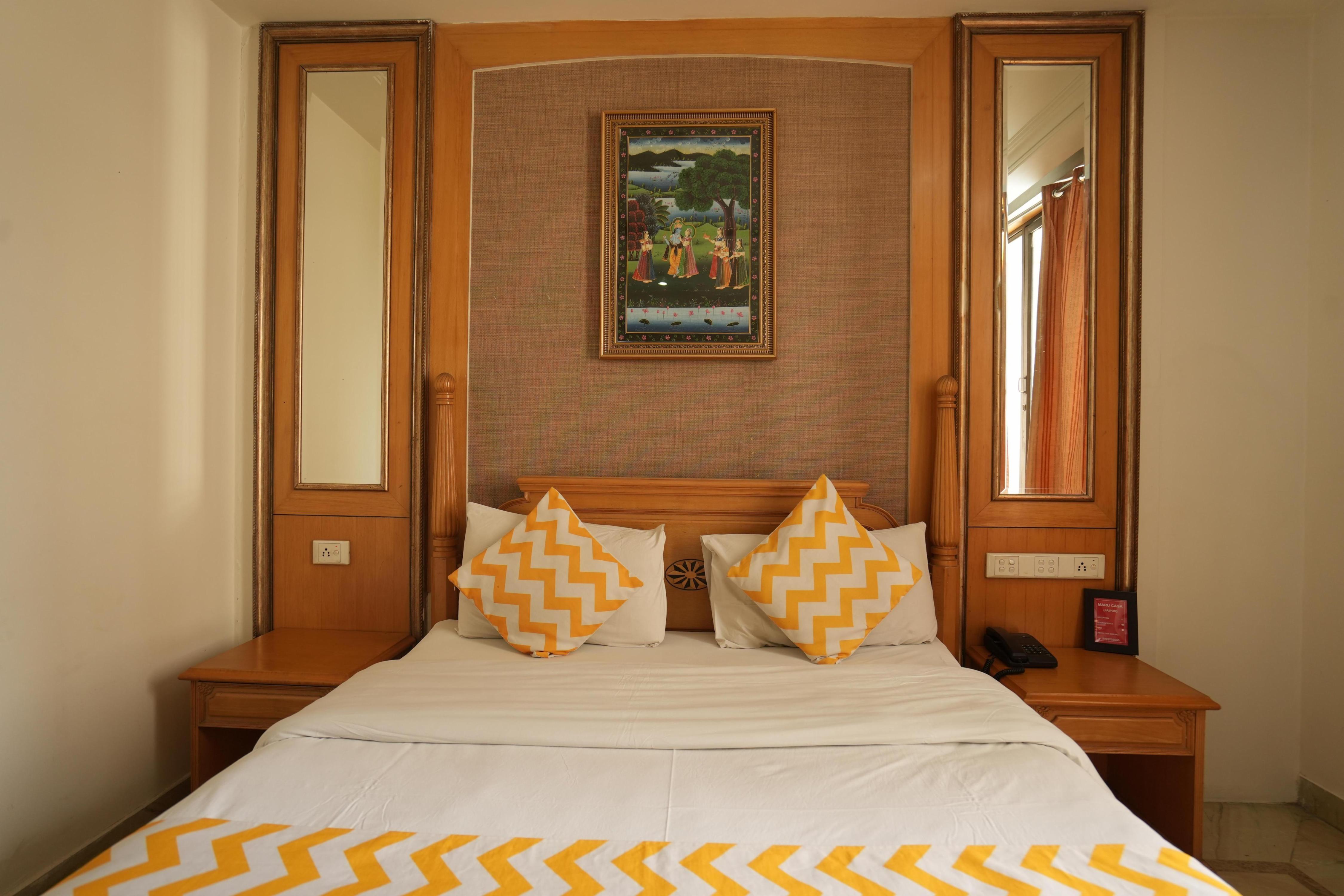 Hotel Maru Casa - Tap to explore photos