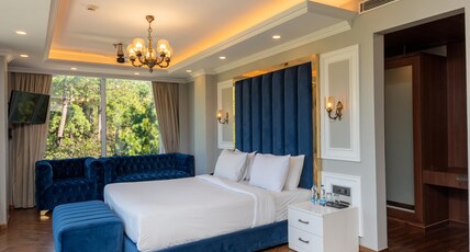 Aayra Dalhousie Room Type - Deluxe room with valley view Aayra Dalhousie Room Type - Deluxe room with valley view