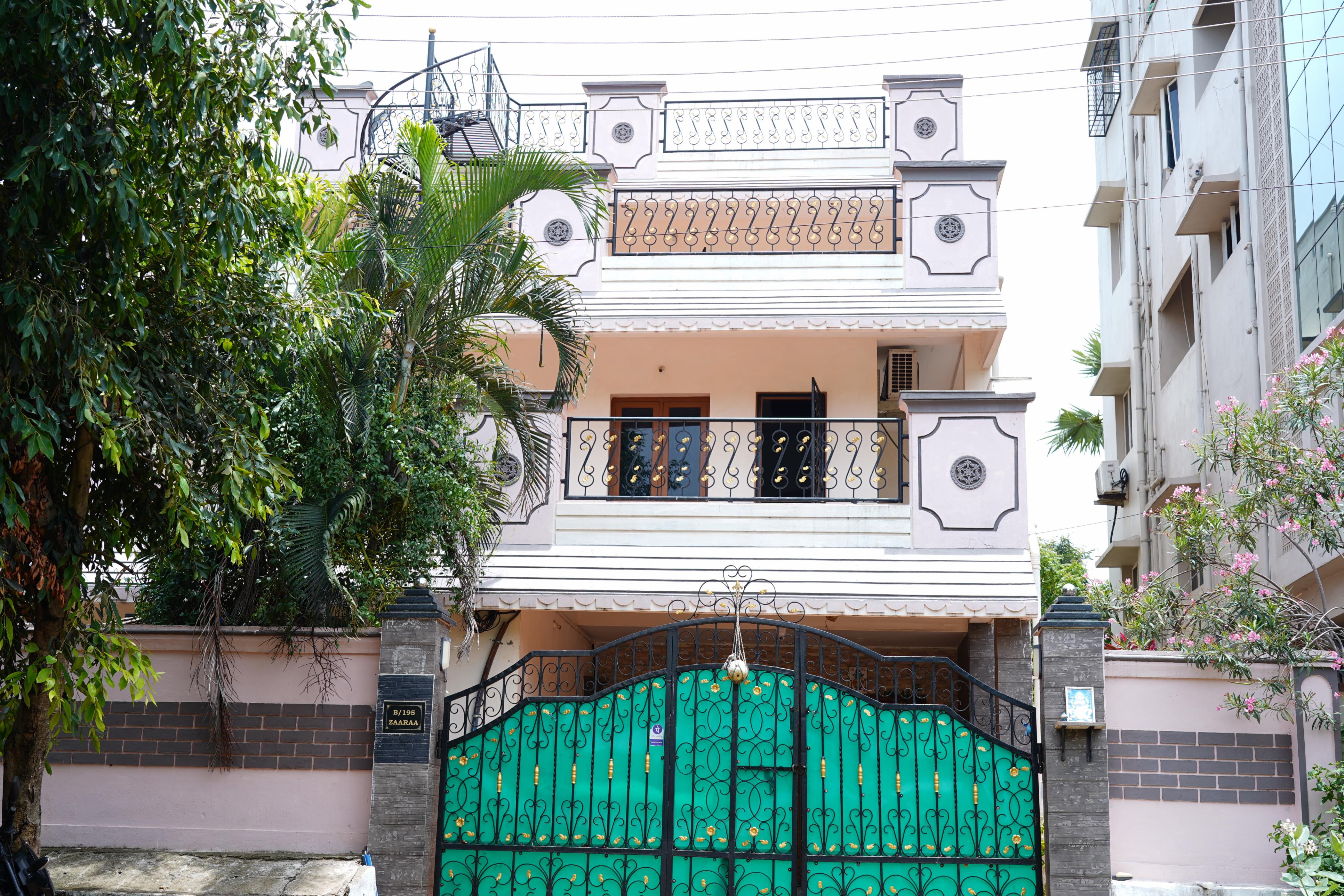 MBK GUEST HOUSE - Tap to explore photos