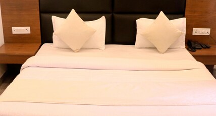 Thee  Aura Room Type - Mountain View Room