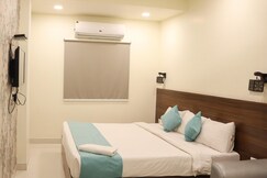 HOTEL BRIDGE VIEW (300 MTR NEAR ITWARI  JUNCTION )