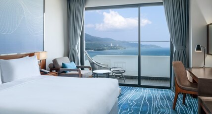 Hilton Garden Inn Da Nang Room Type - KING DELUXE RM OCEAN VIEW