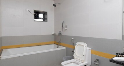 W S BEACH RESORT & SPA Room Type - Premium Room with Bathtub