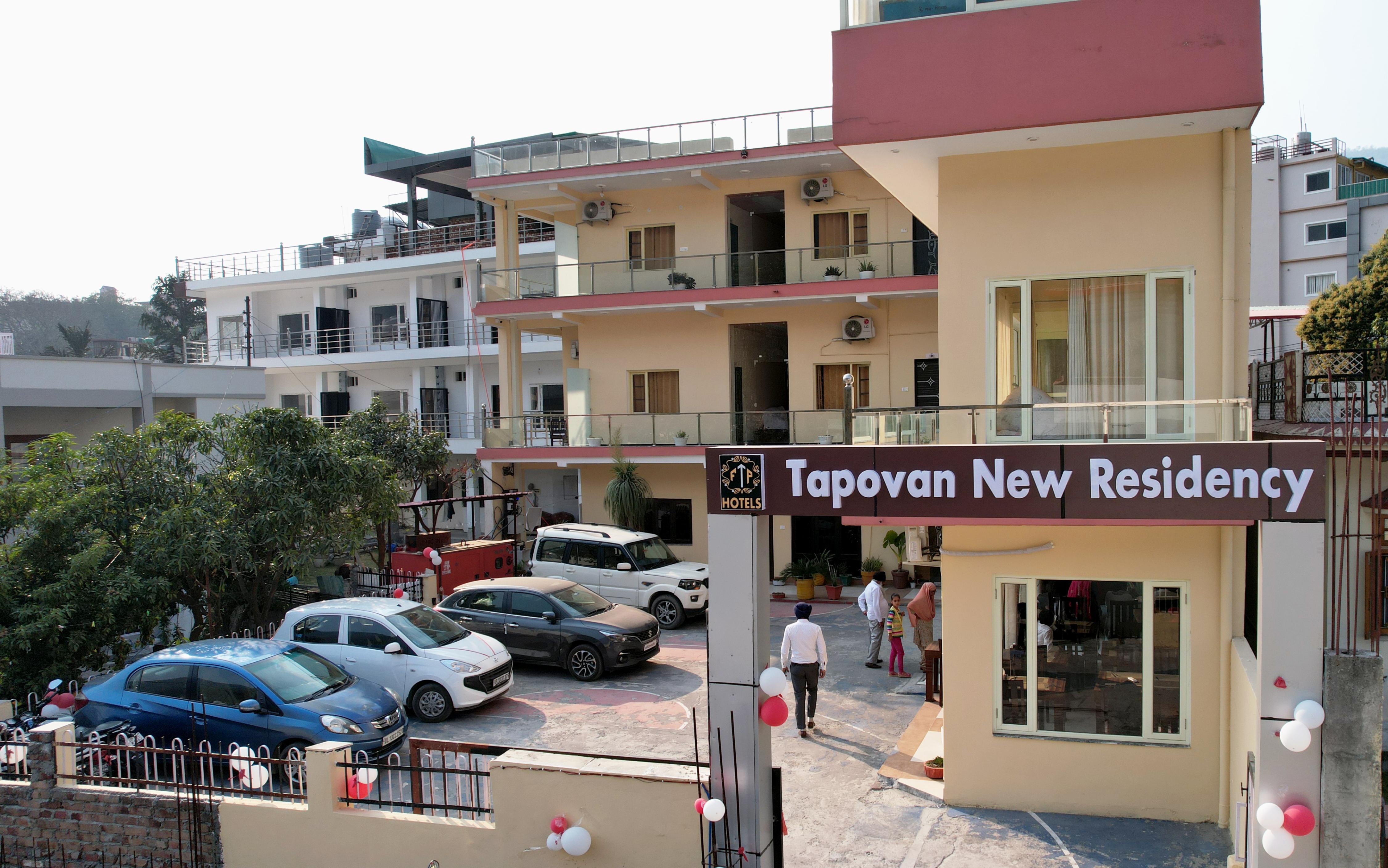 Tapovan New Residency (5 minutes walk to Laxman Jhula) - Tap to explore photos