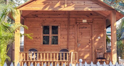 Kings Villa Garden View Cottages Room Type - Triple Room with Balcony