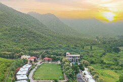 Kavish Holiday Hill Resort