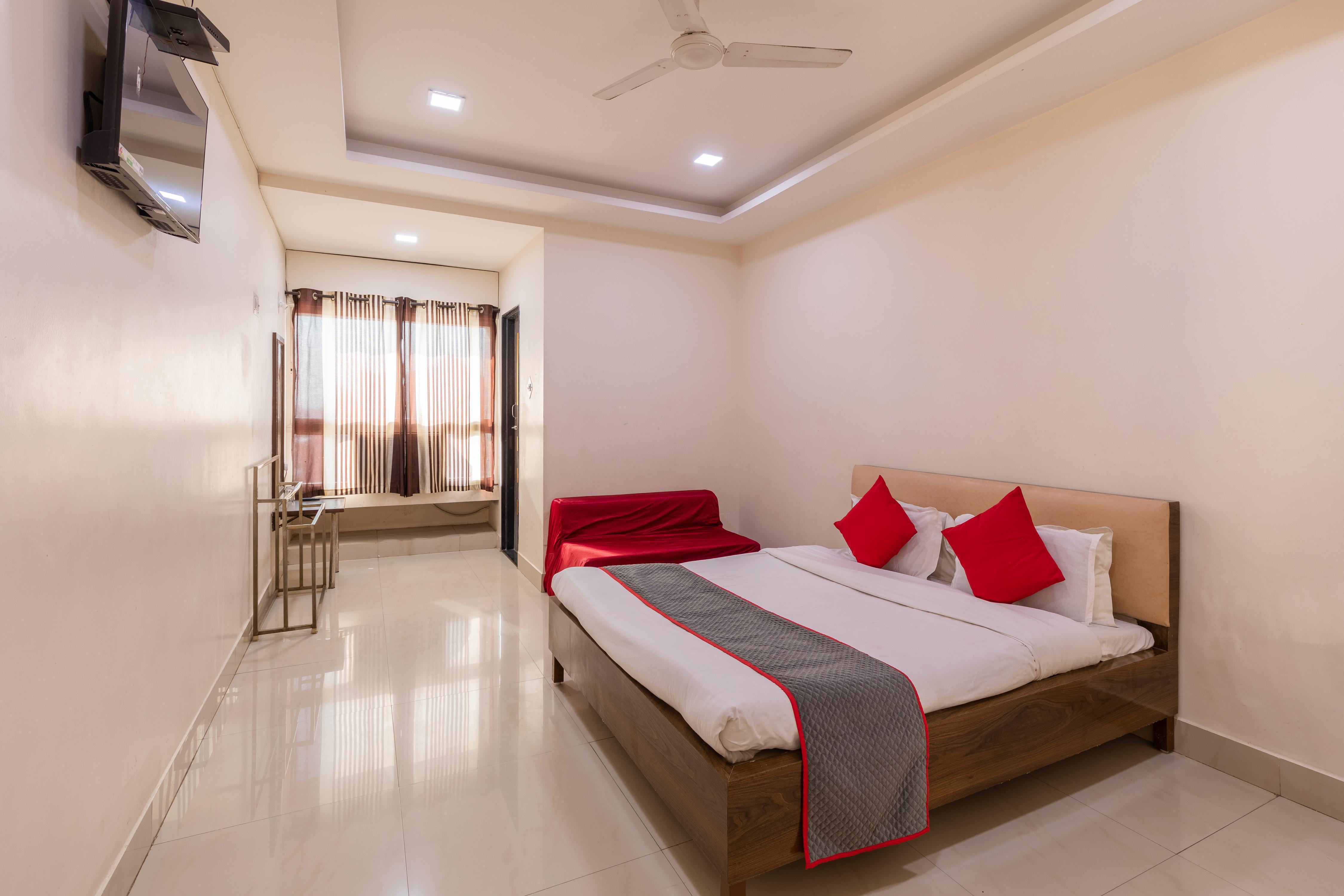 Hotel Ruchi shree Garden - Tap to explore photos
