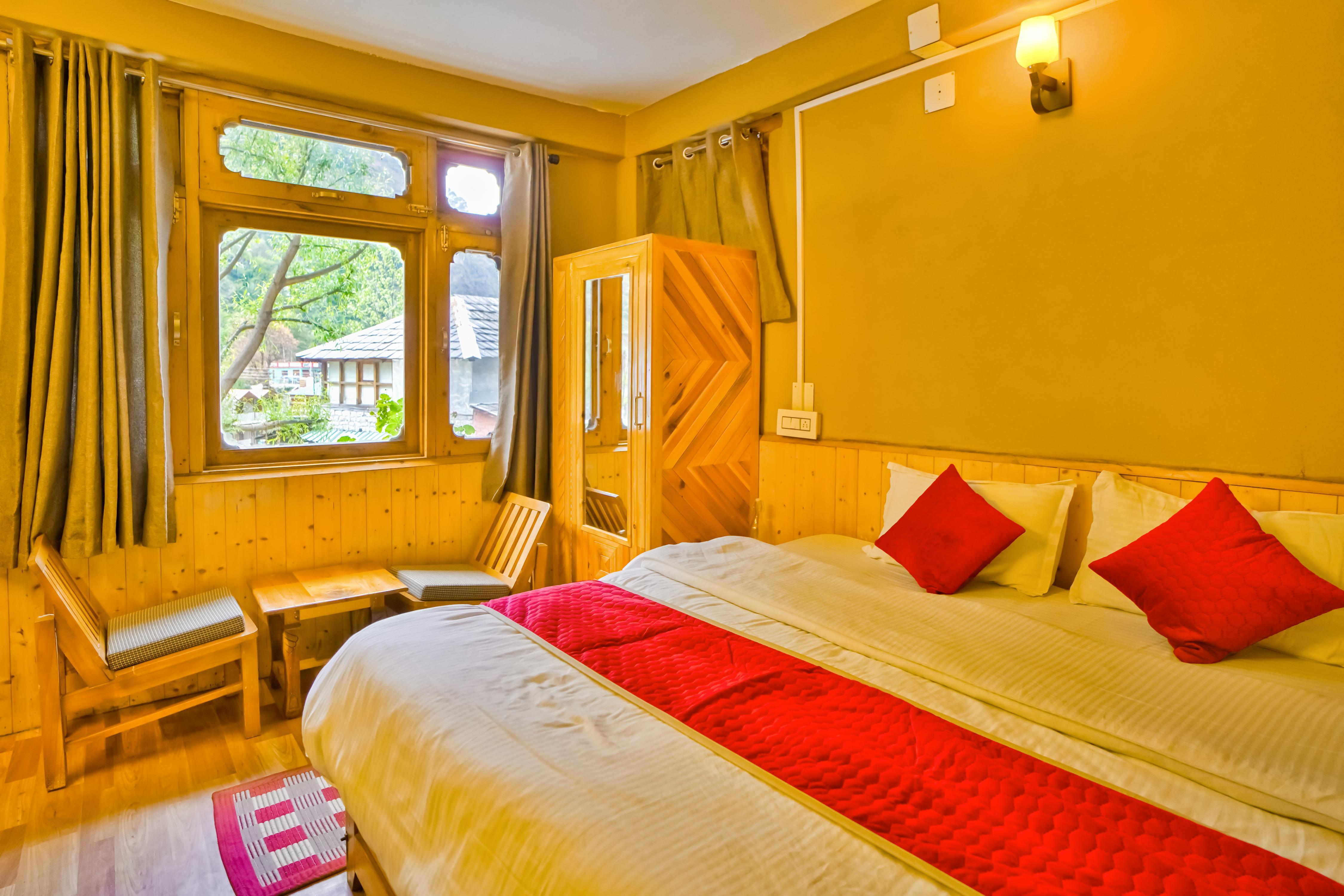 Tirthan Jaabal Homestay - Tap to explore photos