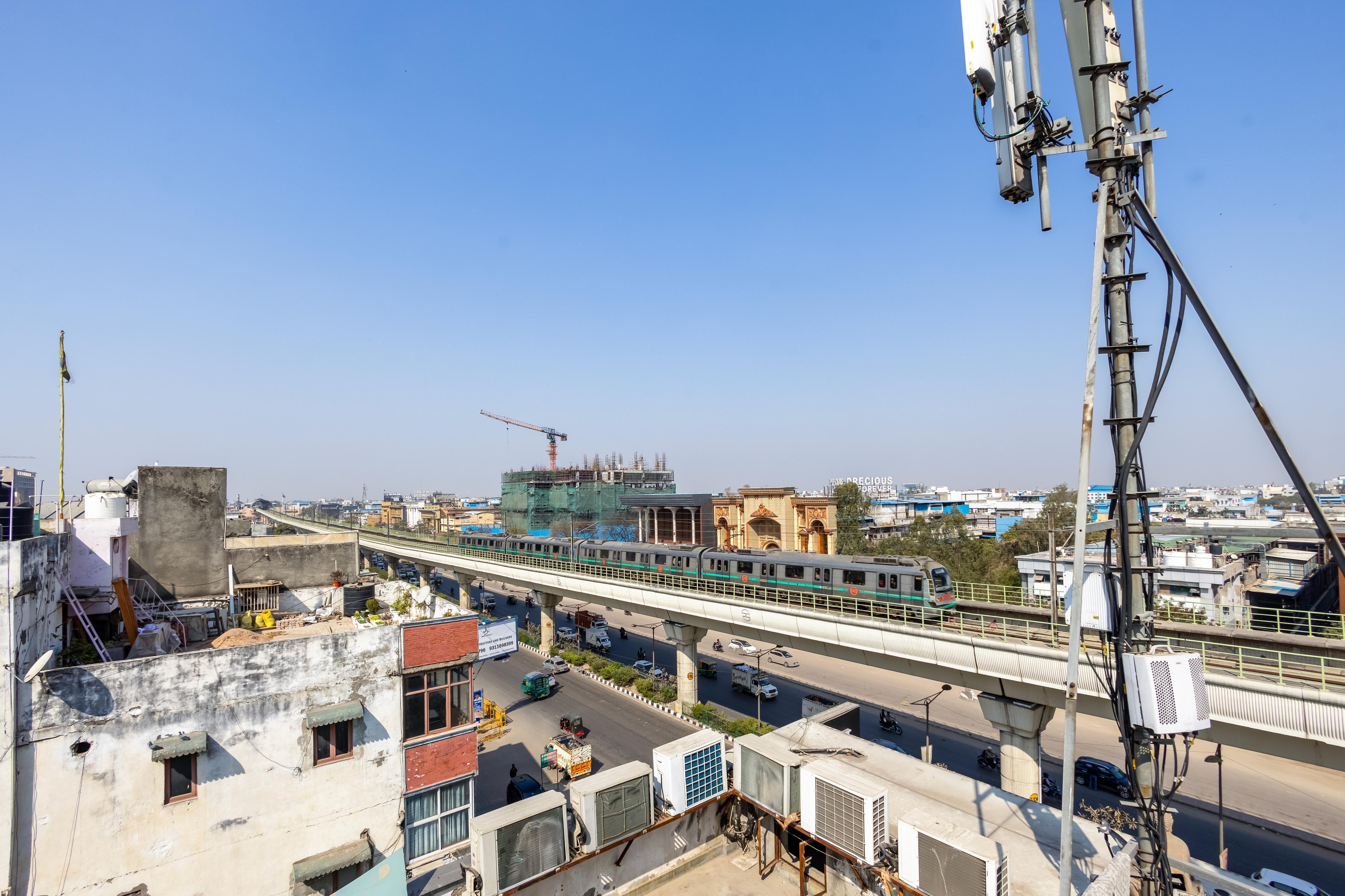 The PratiQ Luxe - Paschim Vihar - Tap to explore photos