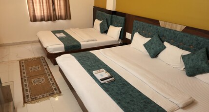 hotel shivalay palace maheshwar Room Type - Superior AC Family Room hotel shivalay palace maheshwar Room Type - Superior AC Family Room