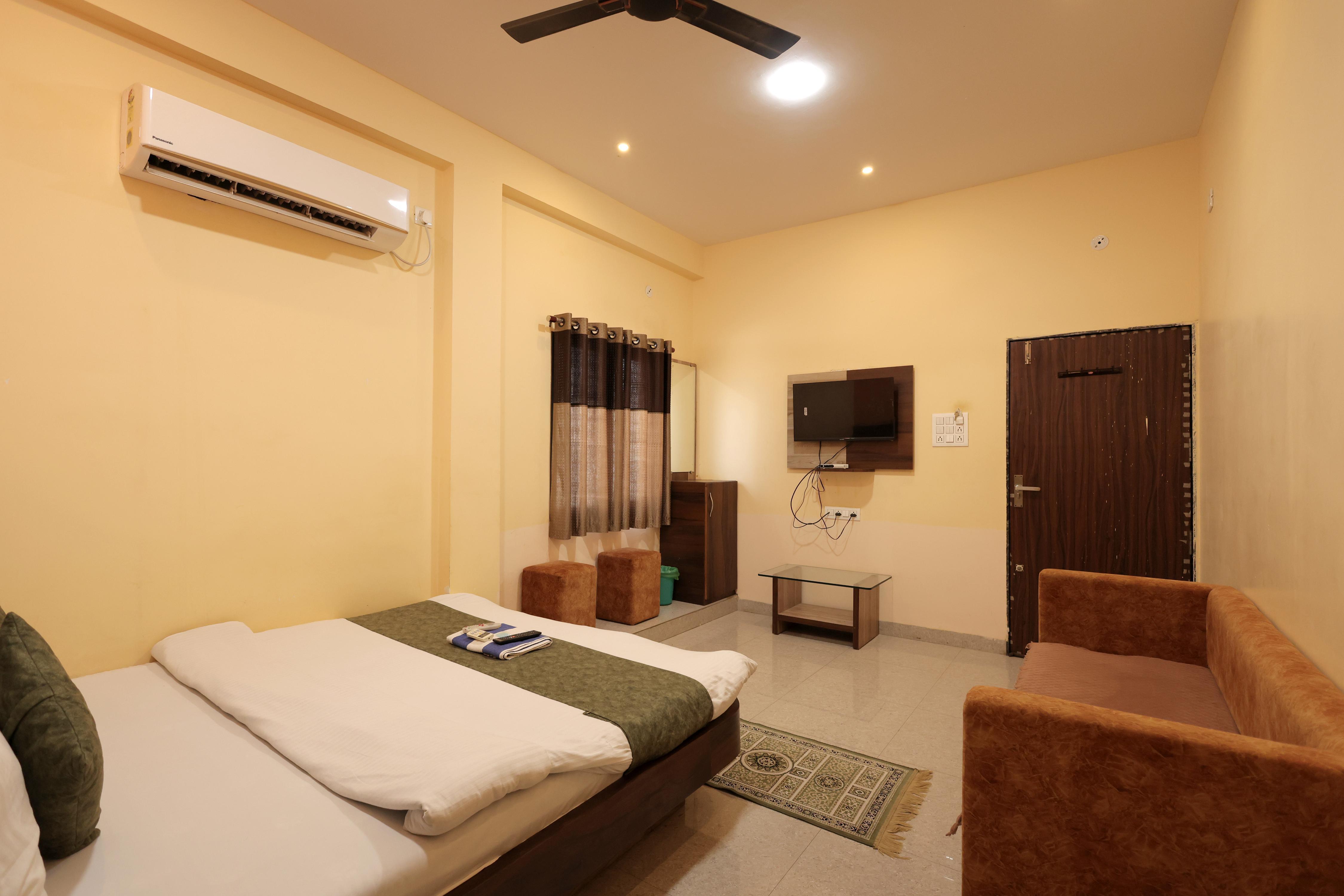 hotel shivalay palace maheshwar - Tap to explore photos
