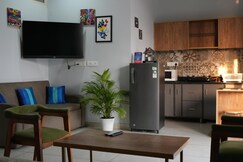 The Brick House (Studios and Rooms)