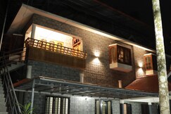 Anandam Stays - Premium 3BHK Plush Homestay, Vaikom near Kumarakom