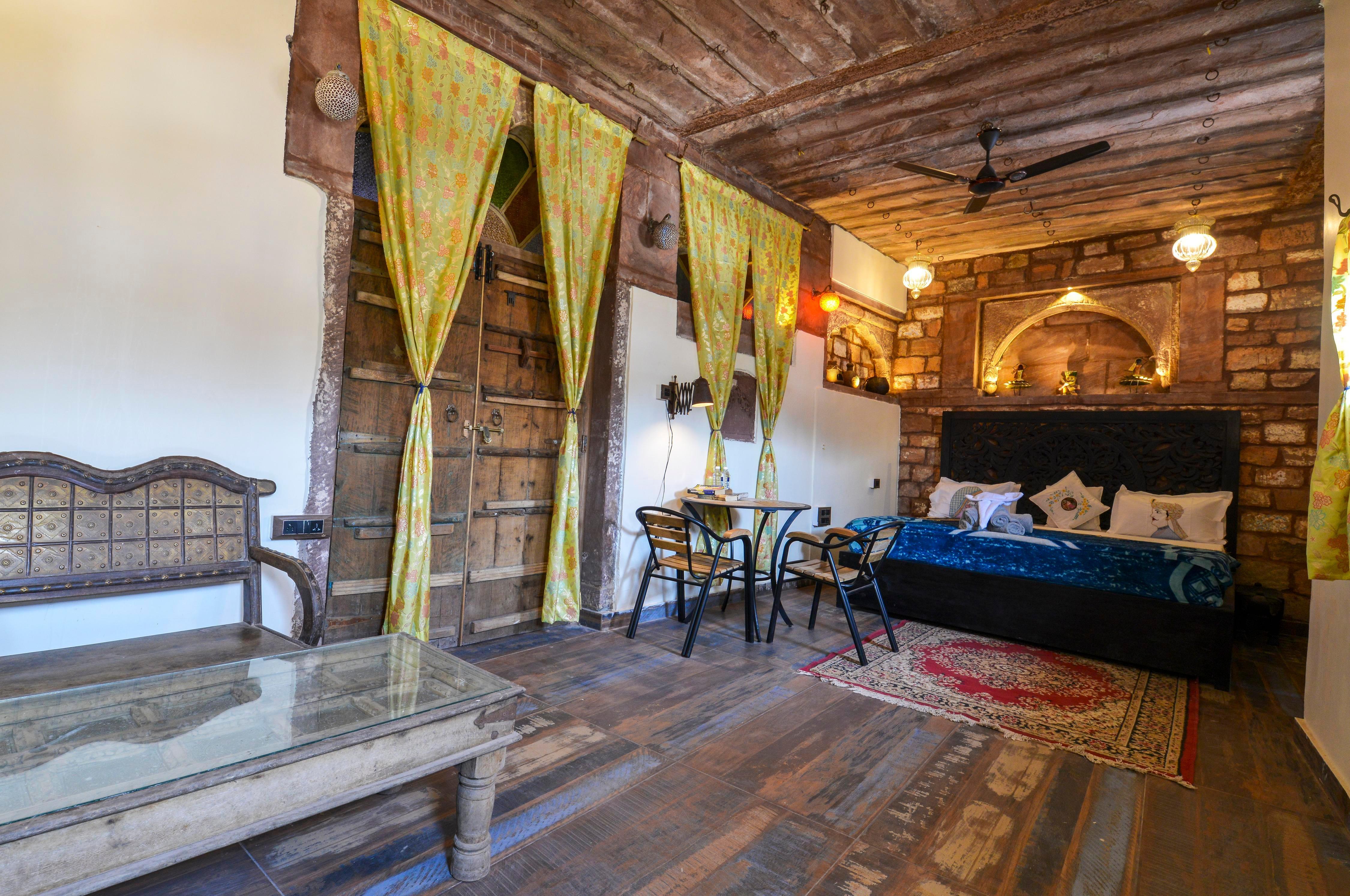 Castle View Home Stay Room Type - King Room With Fort View