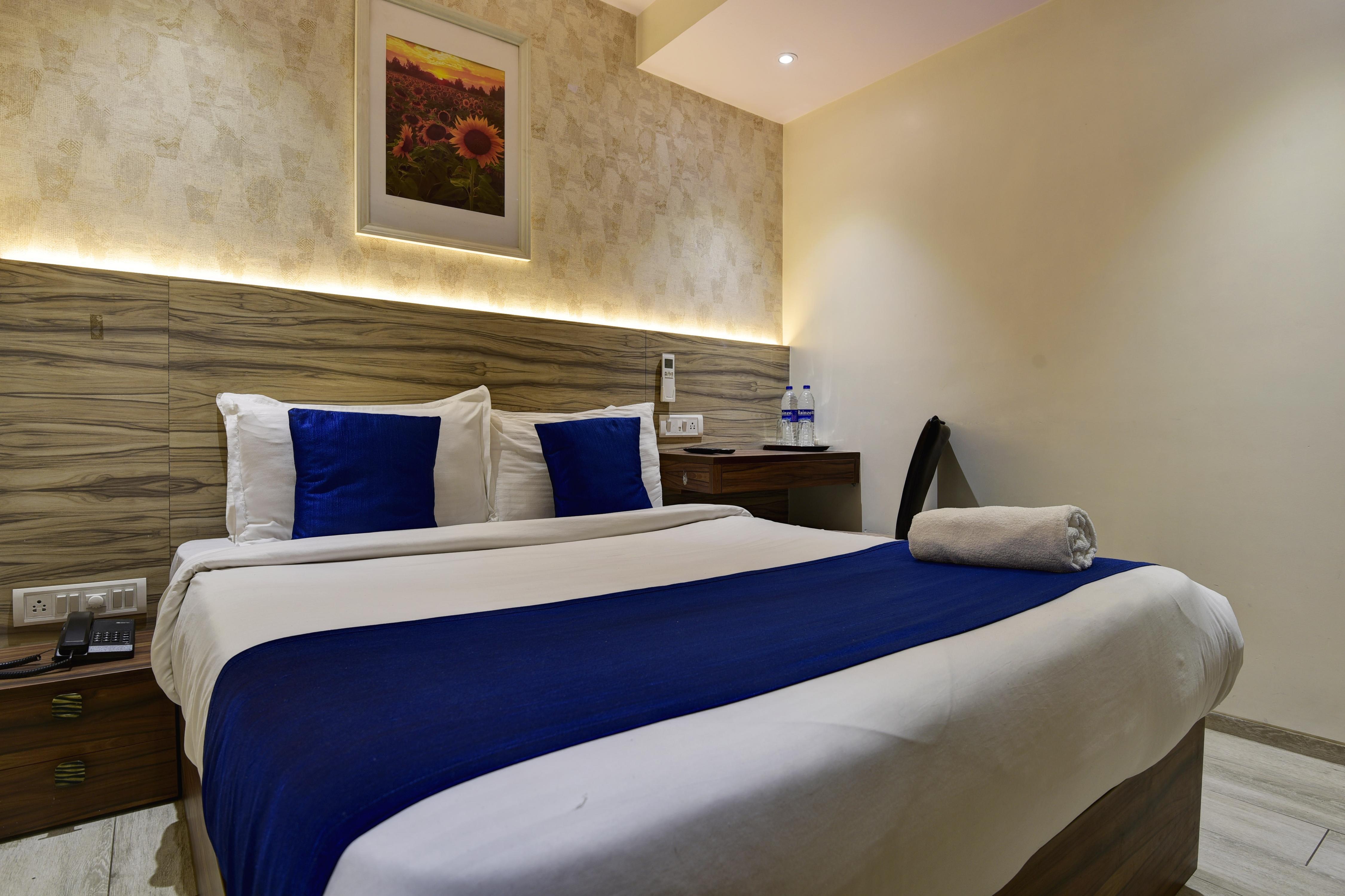 THE DREAM RESIDENCY LODGING & BOARDING - Tap to explore photos
