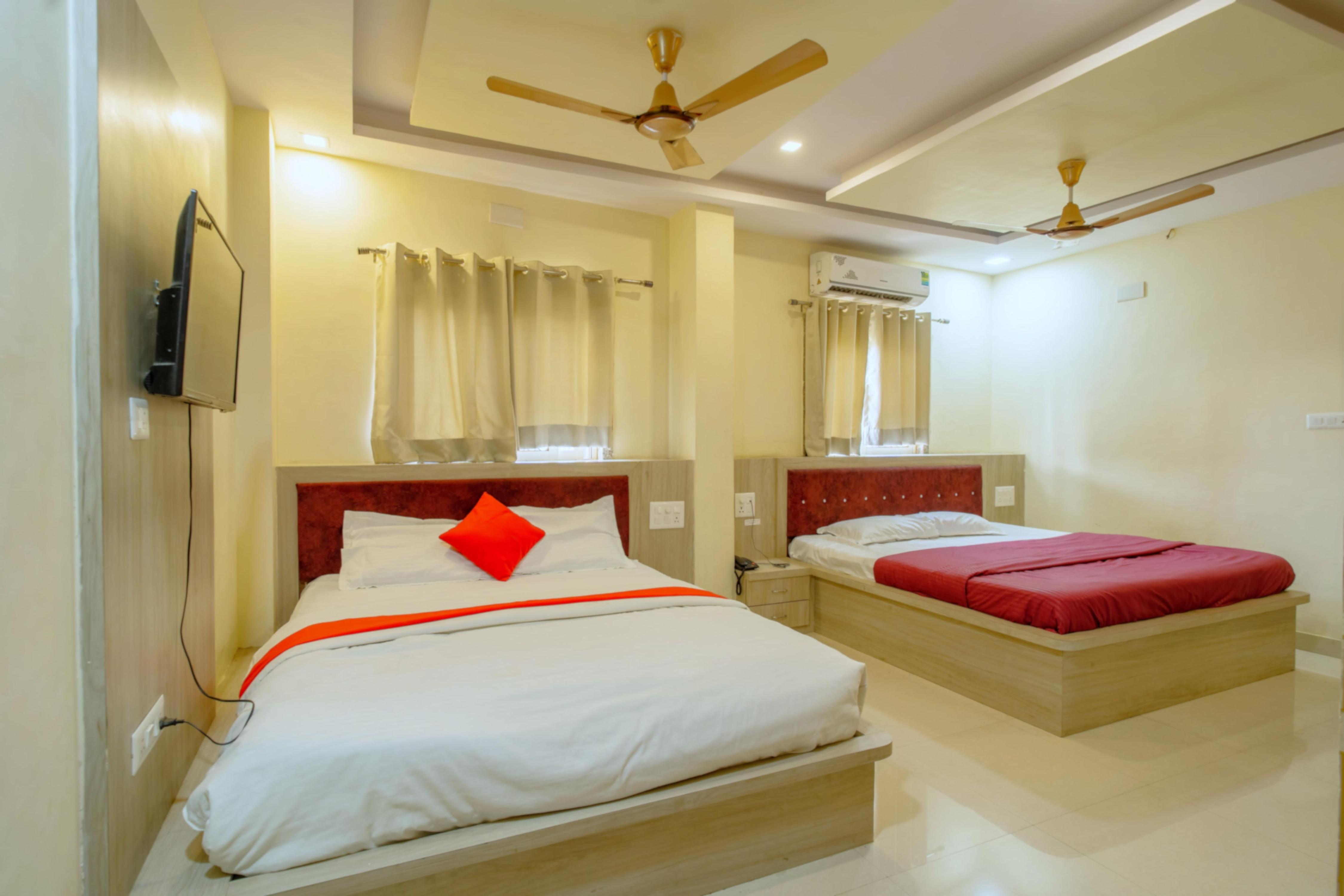 Majestic Hotel and Restro Room Type - Family Room