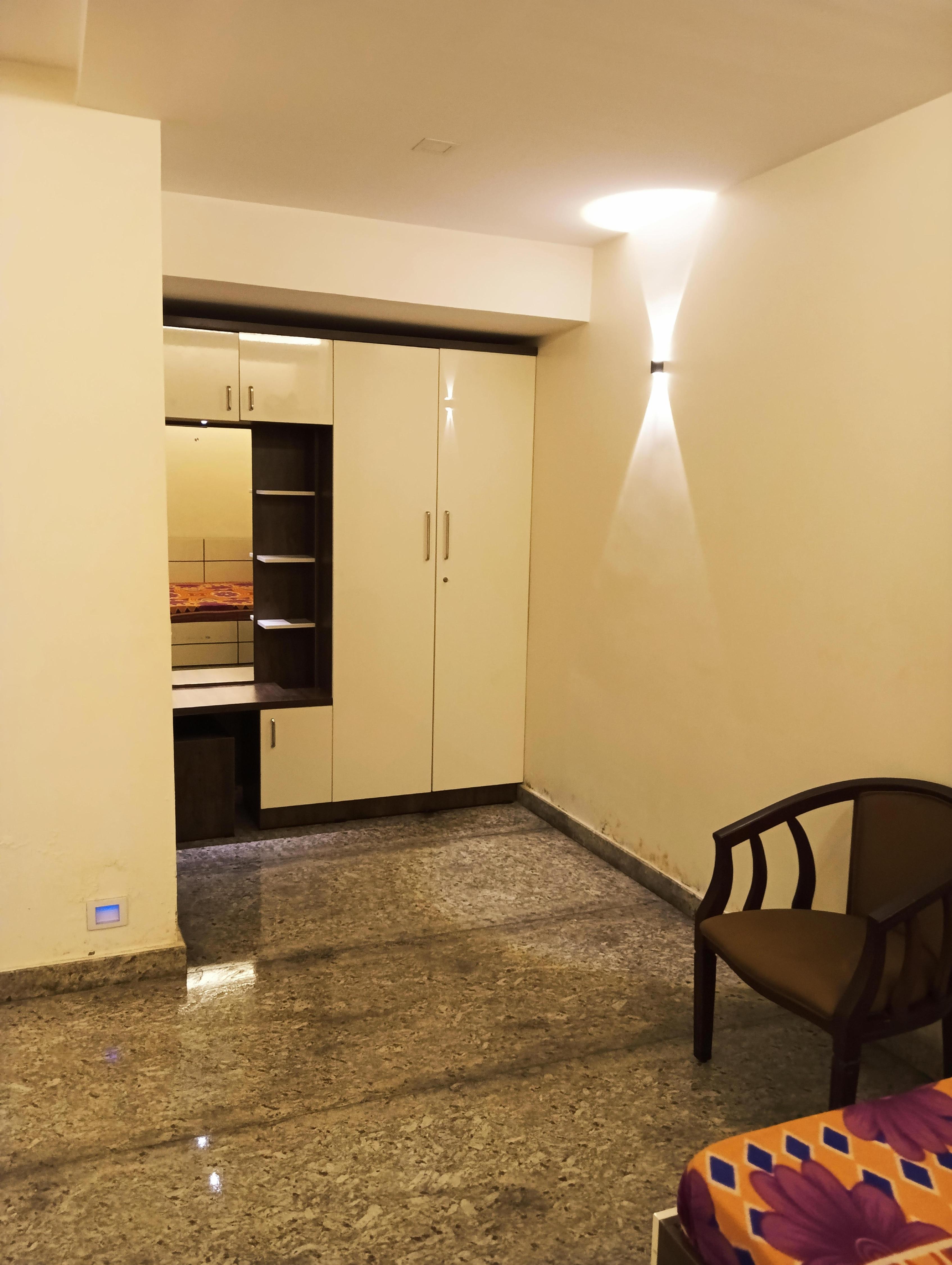 Redbell Suites - 50 Meter from Kottakkal Aryavaidyasala - Tap to explore photos