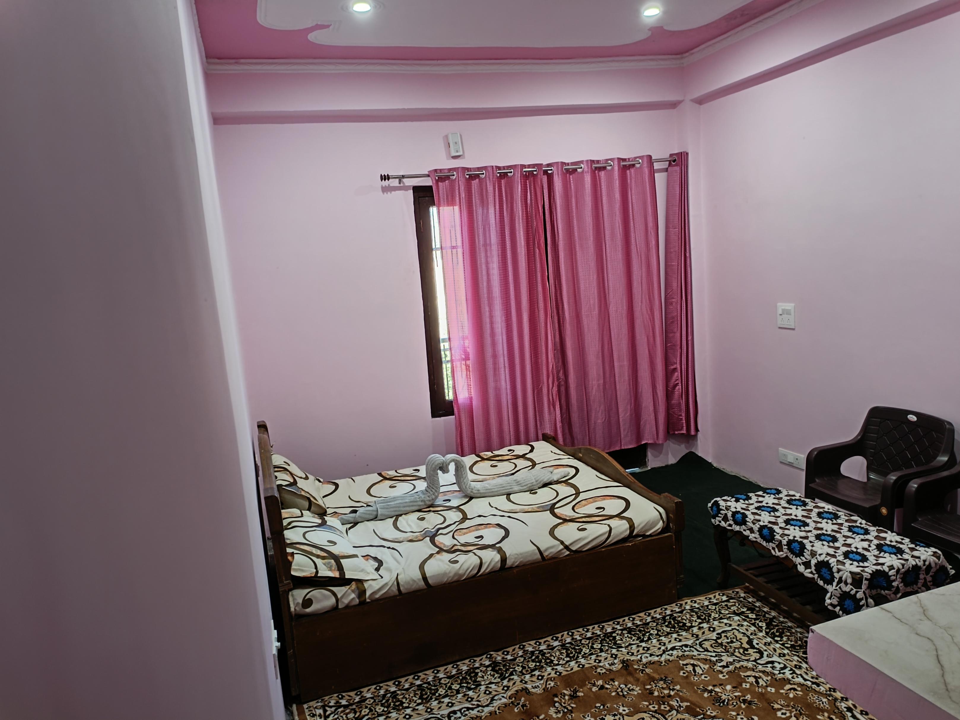 Peace holiday homestay - Tap to explore photos