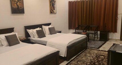 House Of Hills Room Type - Upper Deck room 2