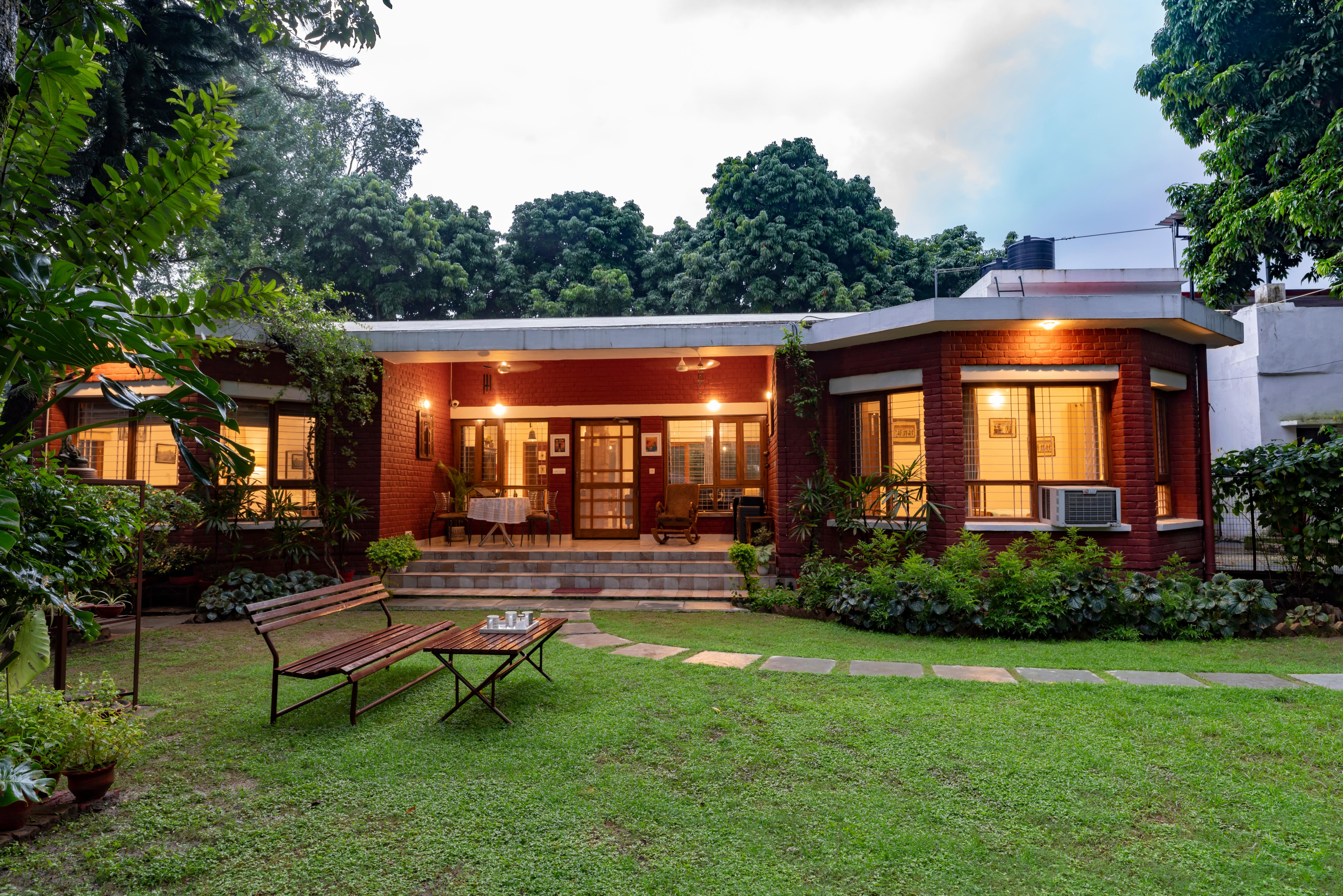 SaffronStays Doon Garden Villa